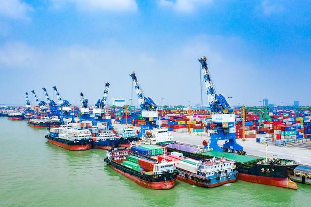 广东省首批8艘内河船舶率先实施LNG动力改造